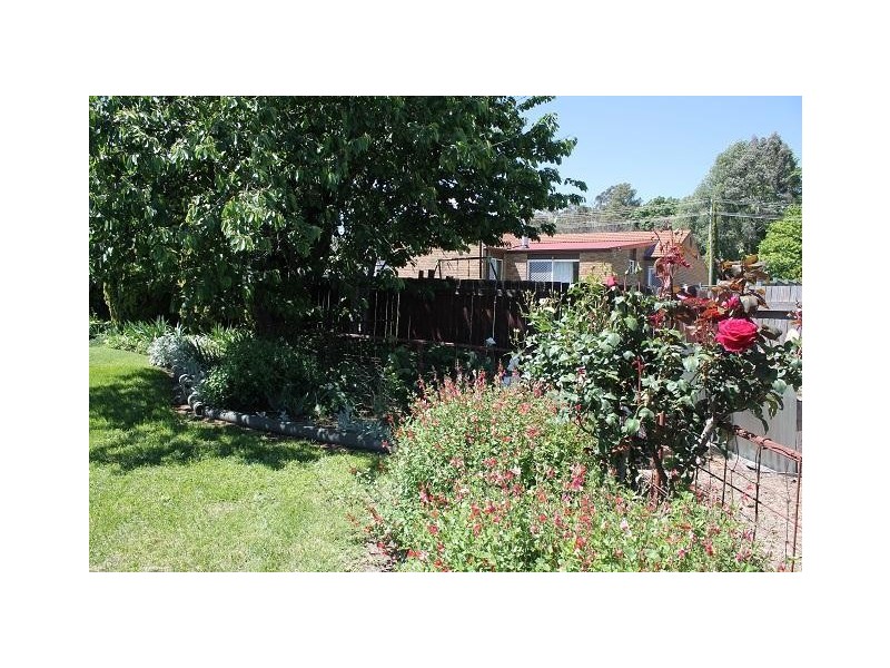 4 Hamilton Crescent, Armidale NSW 2350