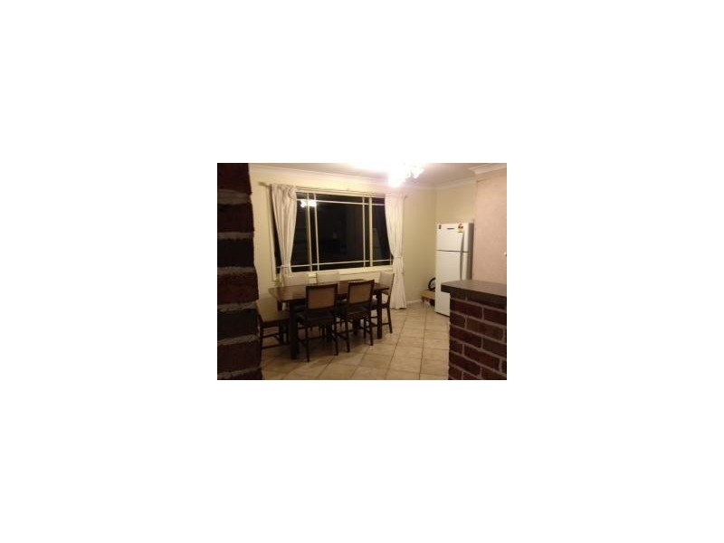 R5/6 Fiona Place, Armidale NSW 2350