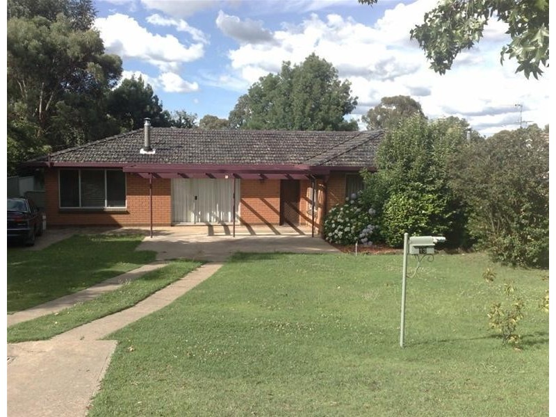 13 Short Street, Armidale NSW 2350