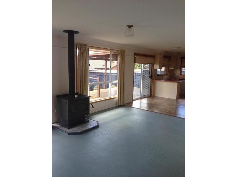 7 Railway Parade, Armidale NSW 2350