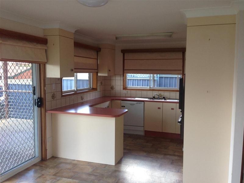 7 Railway Parade, Armidale NSW 2350