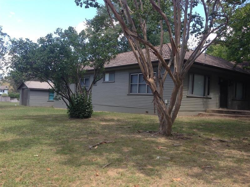 128 Handel Street, Armidale NSW 2350