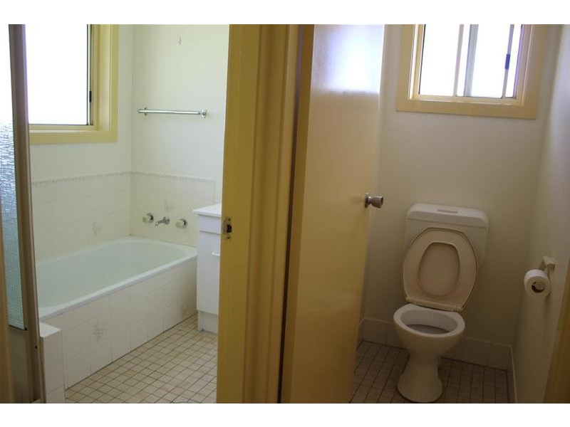 15 Verna Close, Armidale NSW 2350