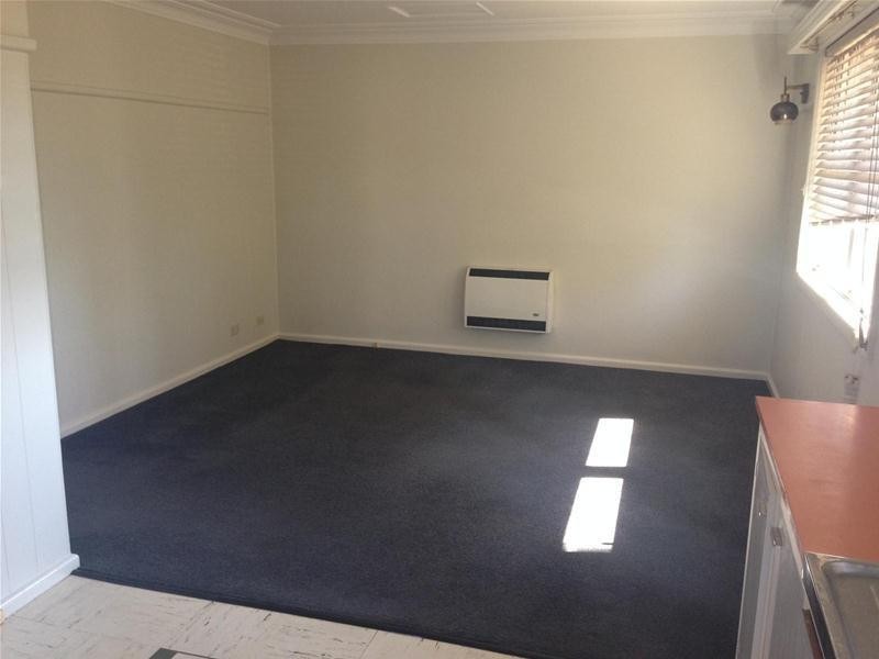 2/94B Beardy Street, Armidale NSW 2350