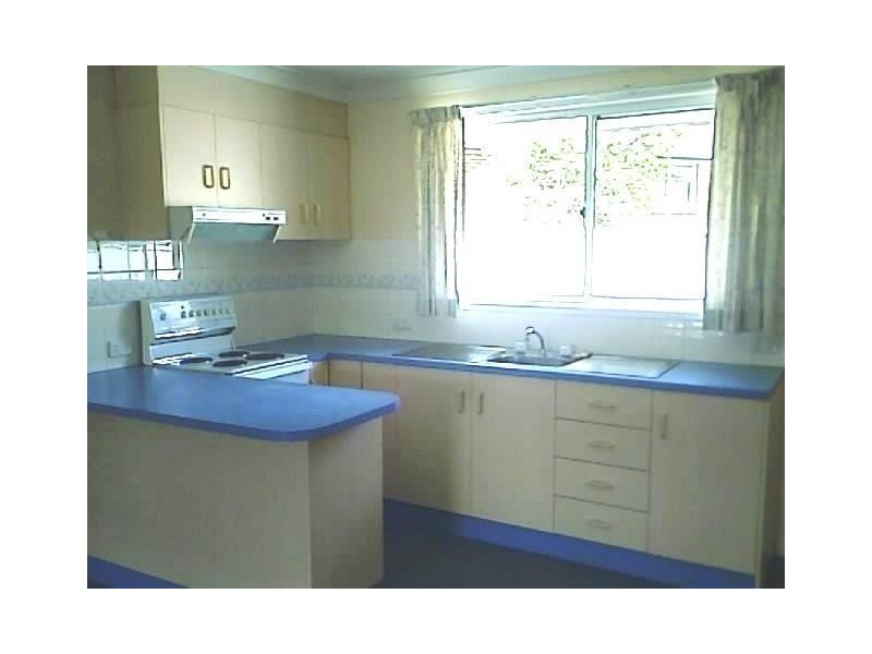 2/19 Verna Close, Armidale NSW 2350