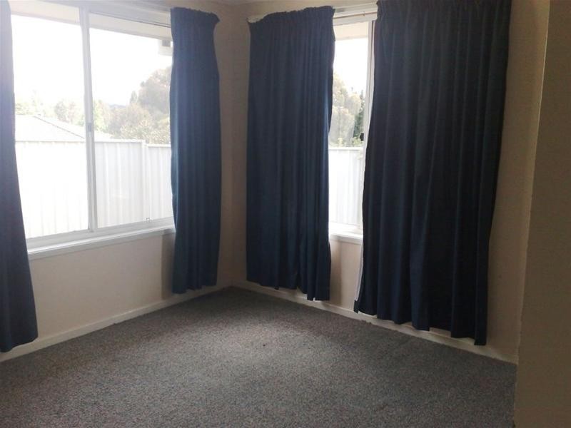 2/19 Verna Close, Armidale NSW 2350