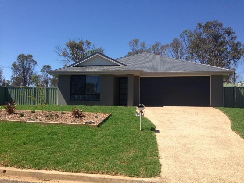 37 Dale Crescent, Armidale NSW 2350