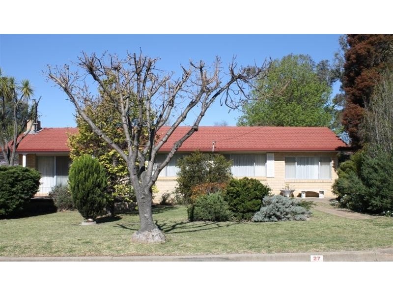 27 Judith Street, Armidale NSW 2350