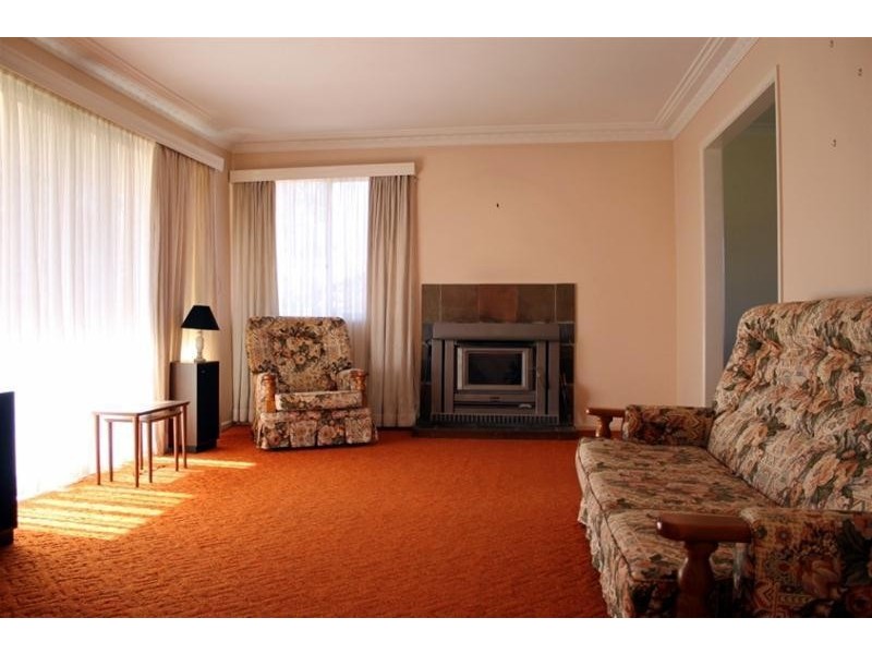 27 Judith Street, Armidale NSW 2350