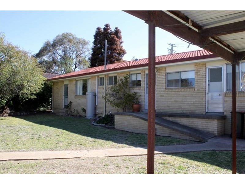 27 Judith Street, Armidale NSW 2350