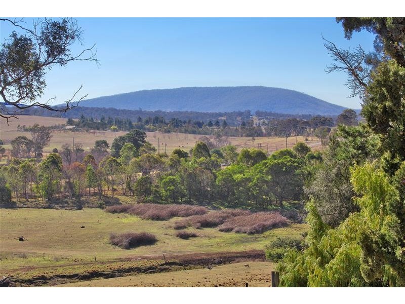 Grandview Crescent, Armidale NSW 2350