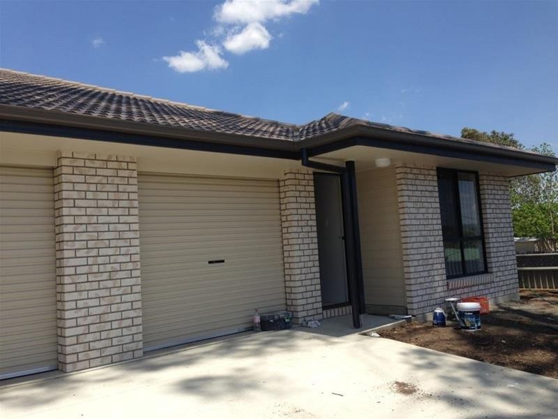 2/81 Box Hill Drive, Armidale NSW 2350