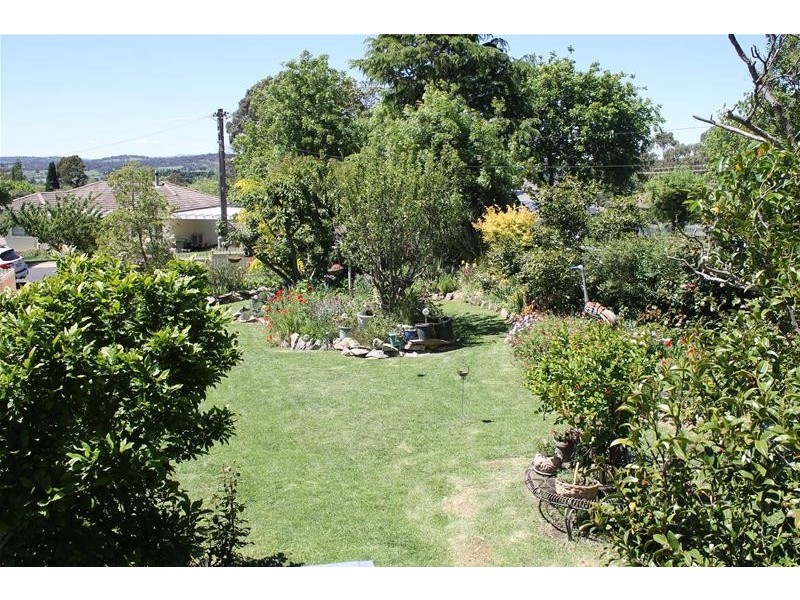 17 Jubilee Road, Armidale NSW 2350