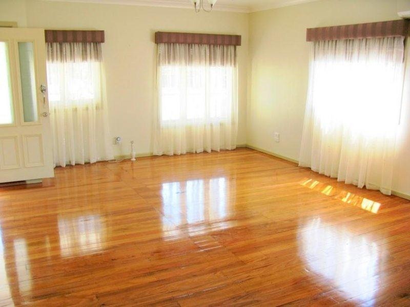 84 Erskine Street, Armidale NSW 2350