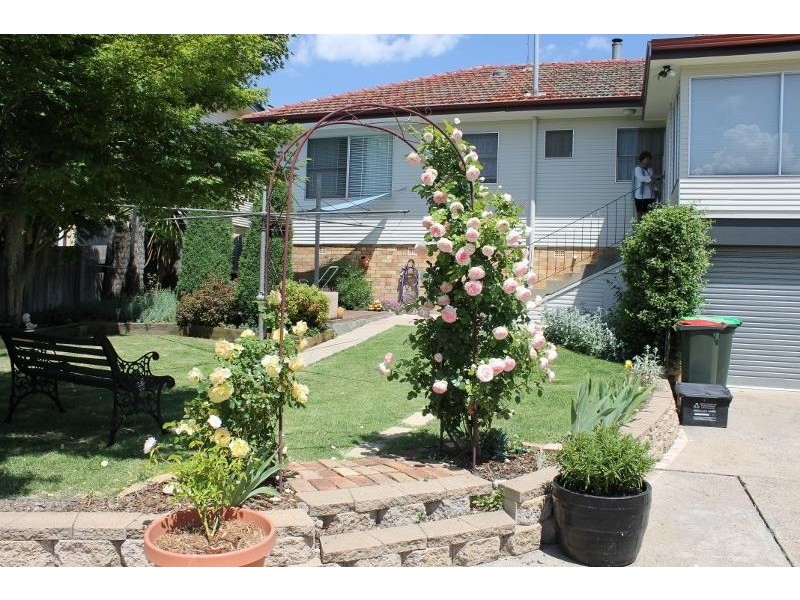 7 Curtis Street, Armidale NSW 2350