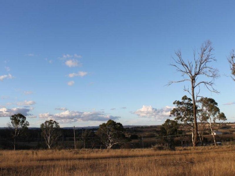 46 Simmons Road, Armidale NSW 2350