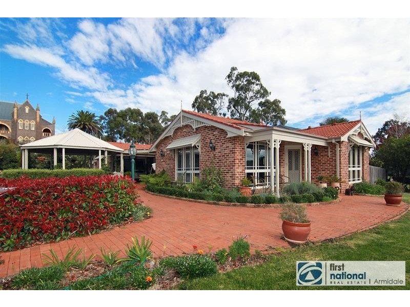 18 The Boulevard, Armidale NSW 2350