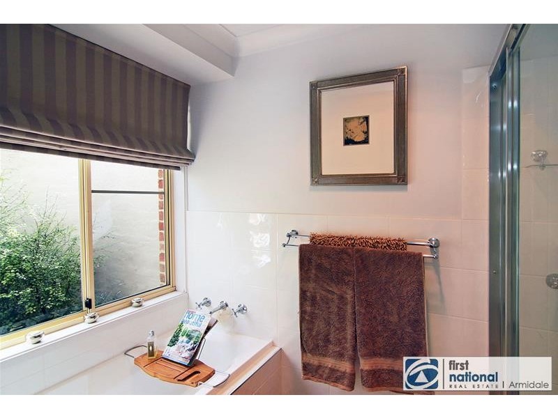 18 The Boulevard, Armidale NSW 2350