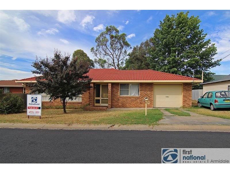 8 Salmon Avenue, Armidale NSW 2350