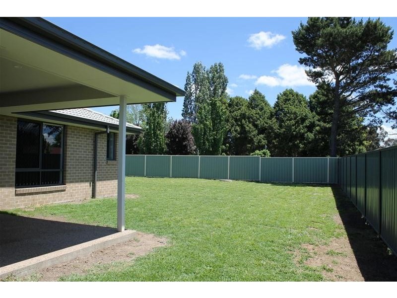 9 Lara Avenue, Armidale NSW 2350