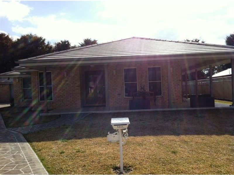 10 Rusden Court, Armidale NSW 2350