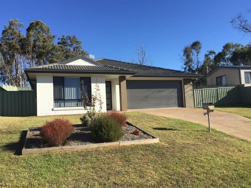 35 Dale Crescent, Armidale NSW 2350