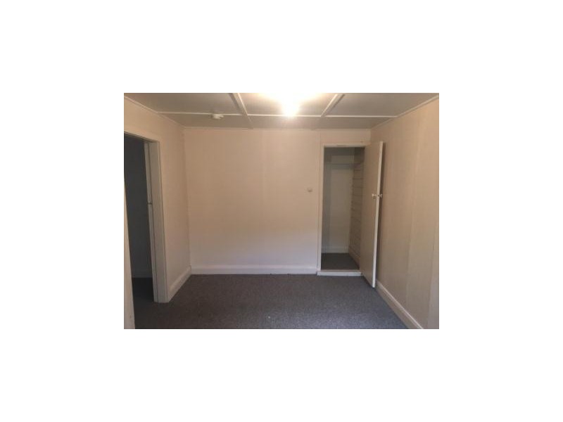 2/61 Markham Street, Armidale NSW 2350