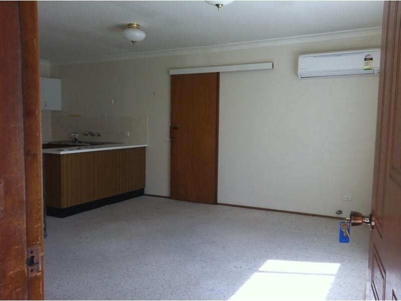 2/8 Cynthia Crescent, Armidale NSW 2350