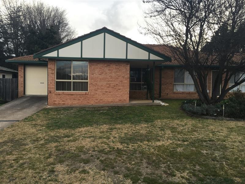 3/20 White Avenue, Armidale NSW 2350