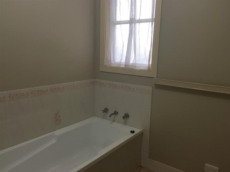 3/20 White Avenue, Armidale NSW 2350