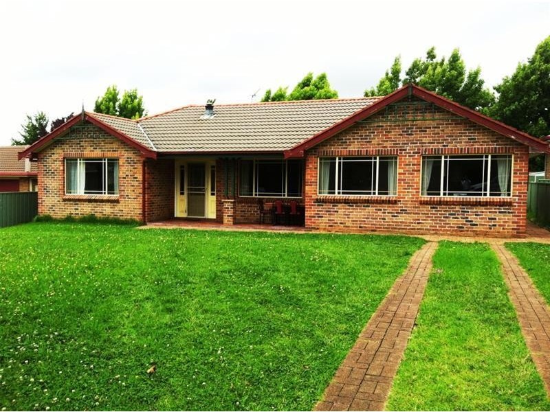 R5/6 Fiona Place, Armidale NSW 2350