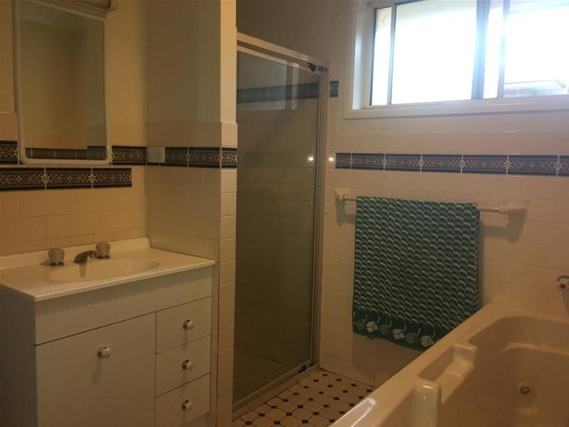 R5/6 Fiona Place, Armidale NSW 2350