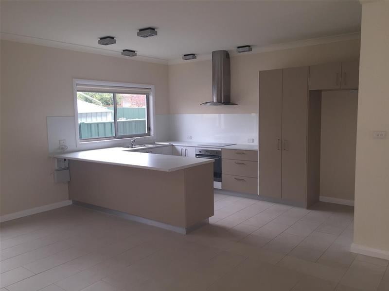 2/100A Lynches Road, Armidale NSW 2350