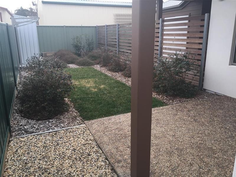 2/100A Lynches Road, Armidale NSW 2350