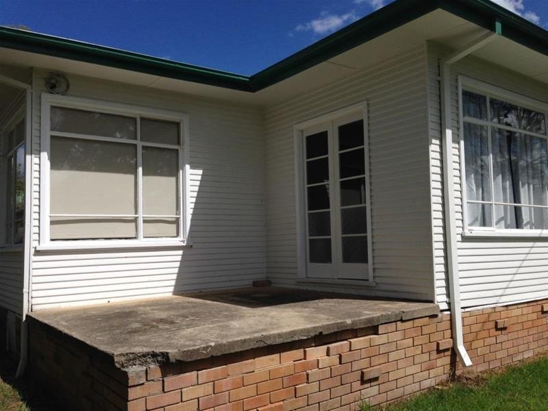 174 Mossman Street, Armidale NSW 2350