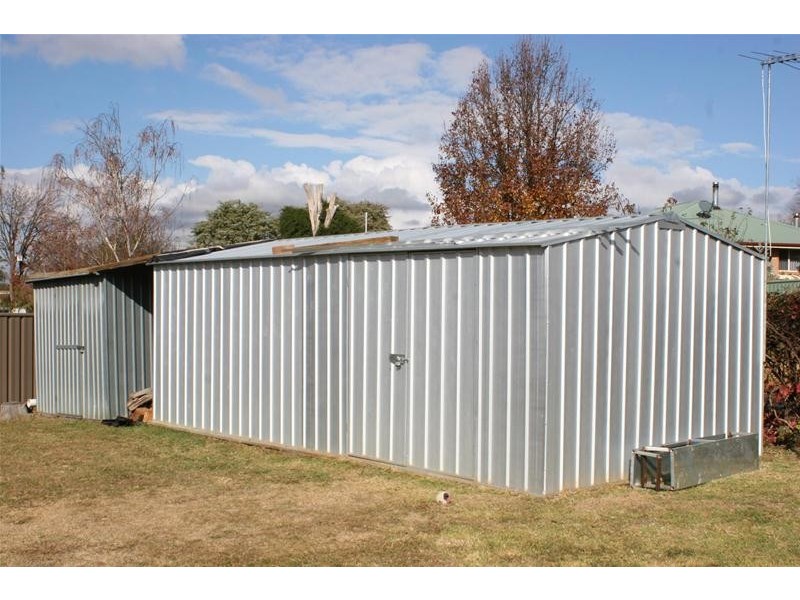 12 Glen Innes Road, Armidale NSW 2350