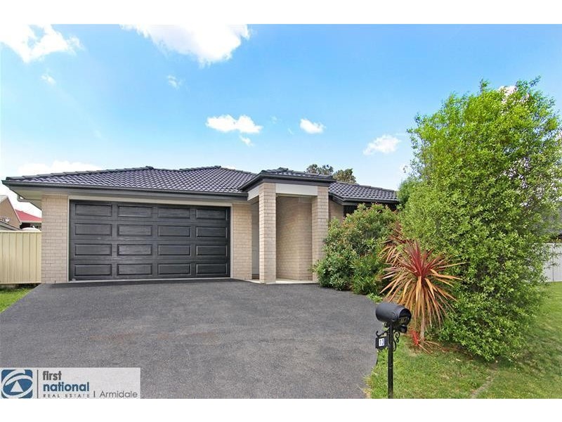 13 Earle Page Drive, Armidale NSW 2350
