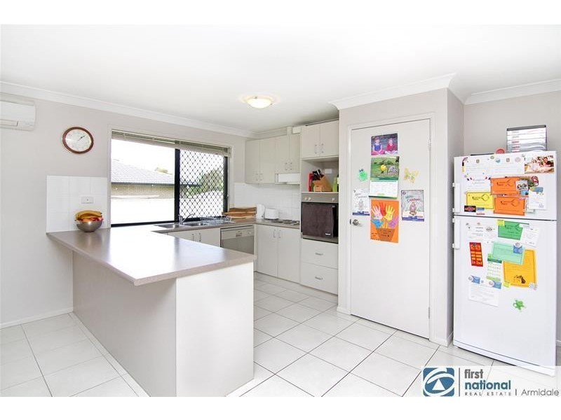 13 Earle Page Drive, Armidale NSW 2350