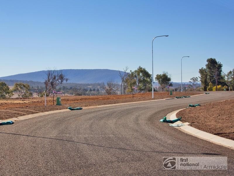 32 Grandview Crescent, Armidale NSW 2350