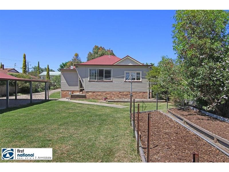 17 Wigan Avenue, Armidale NSW 2350