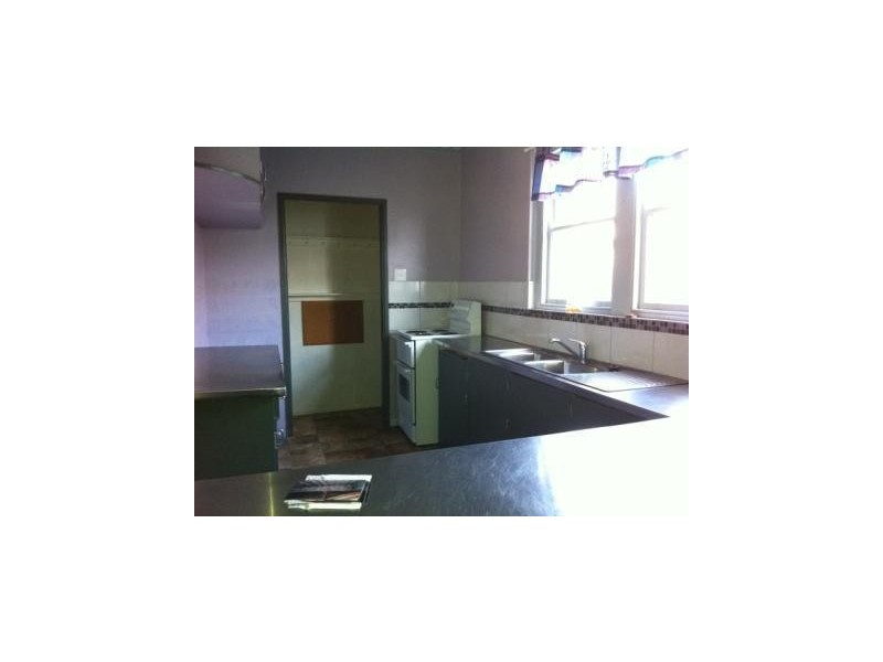 17 Bridge Street, Uralla NSW 2358