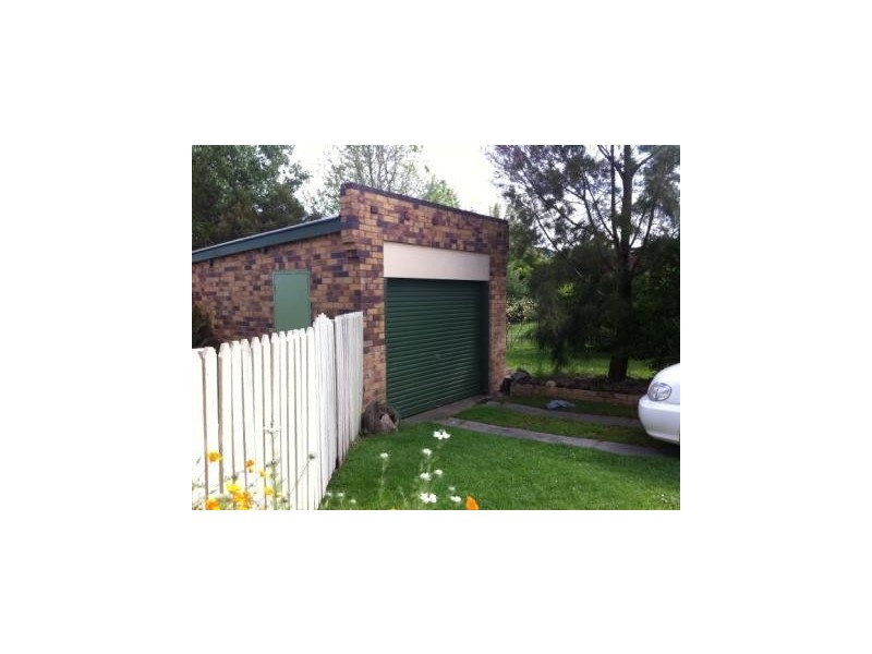 17 Bridge Street, Uralla NSW 2358