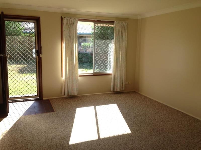 2/11 Queen Elizabeth Drive, Armidale NSW 2350