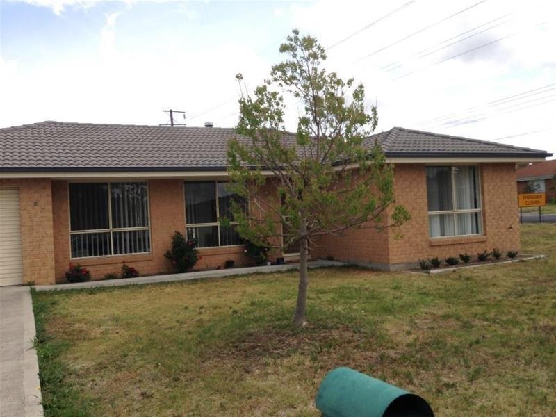 2 Alahna Drive, Armidale NSW 2350