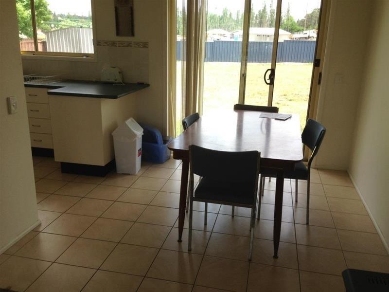 2 Alahna Drive, Armidale NSW 2350