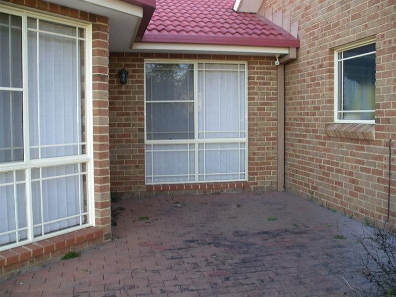 2/9 Phoenix Lane, Armidale NSW 2350