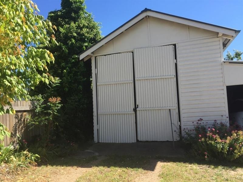 129 Jeffrey Street, Armidale NSW 2350