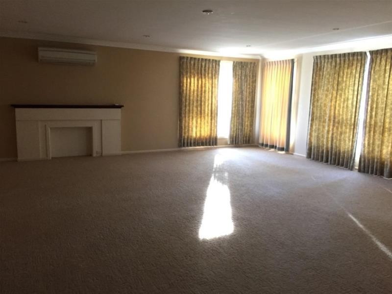 13 Curtis Street, Armidale NSW 2350