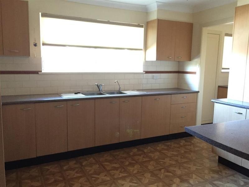 13 Curtis Street, Armidale NSW 2350