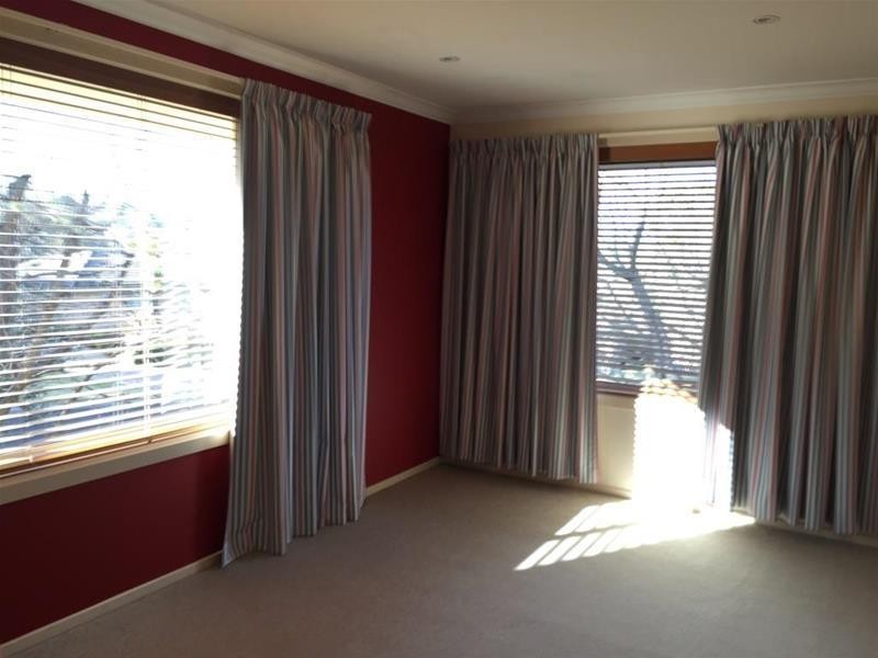 13 Curtis Street, Armidale NSW 2350